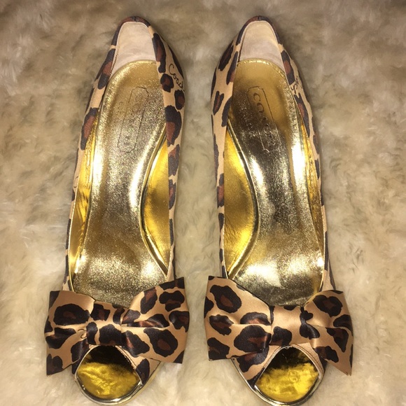 Coach Leopard Gold Heels PRICED TO SELL 💋 - Picture 2 of 7